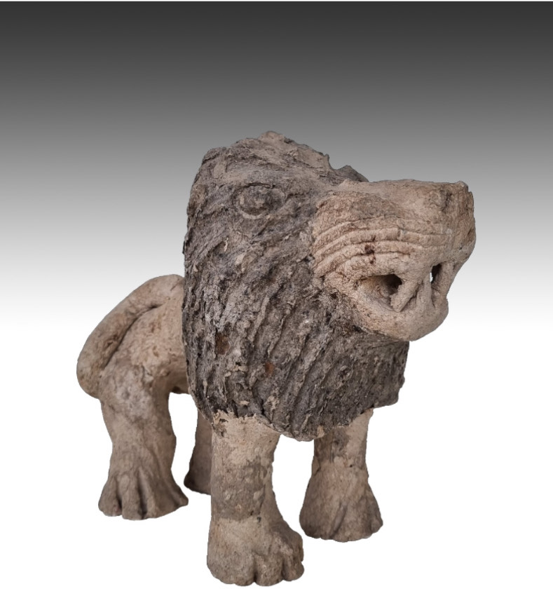 AA-029-image,Untitled, 2012 Papier Mache 25 x 32 x 14 cm