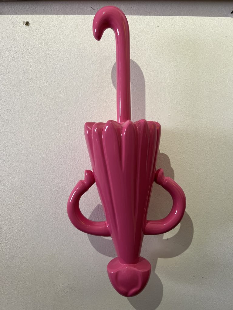 DB-063-image,Miss Bella, 2022 2022 Fiberglass 42 x 16 x 10 cm