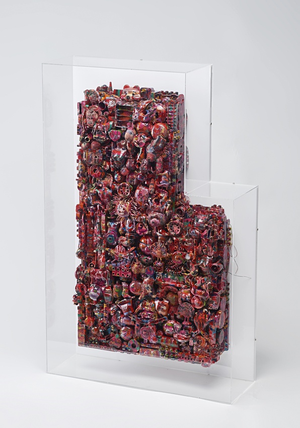 MZ-257-image,Untitled, 2015 Found objects 80 x 50 x 15 cm